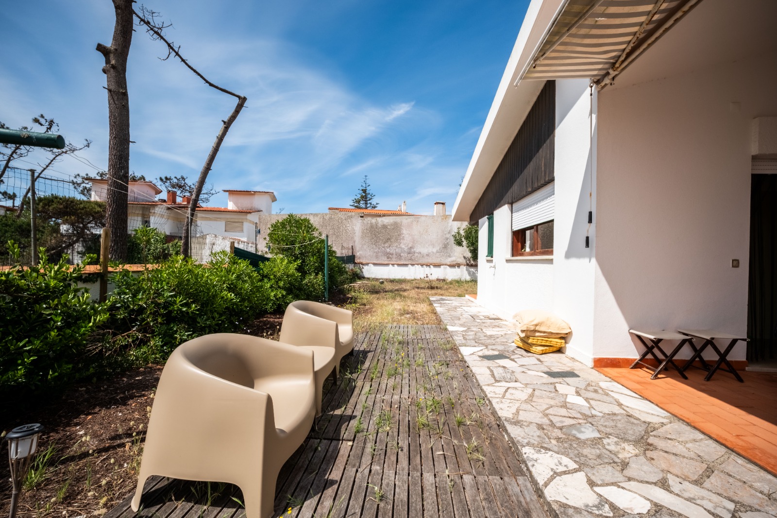 Moradia individual em São Pedro de Moel | Lote de 900 m² | Vista parcial de mar | Garagem para 3 viaturas - imagem 9